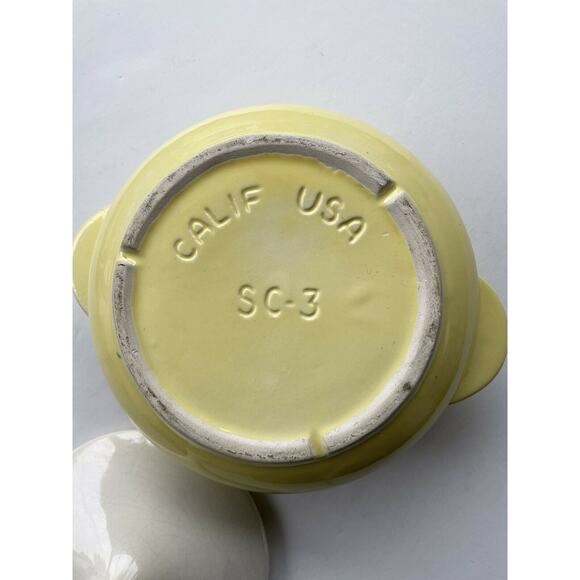 vtg covered dish calif pottery yellow white top SC3 mcm Calif USA mark on bottom - Picture 3 of 11
